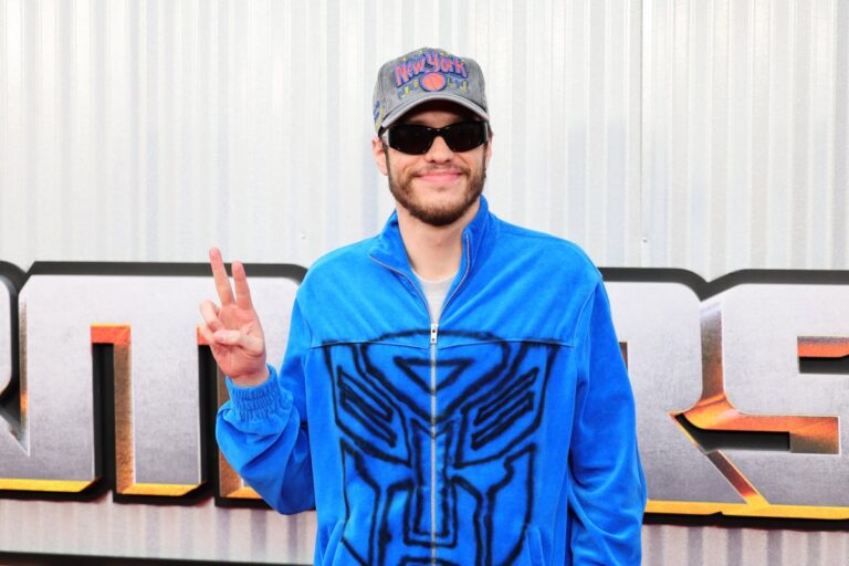 Pete Davidson Reveals His Incredibly Low ‘SNL’ Pay. Prepare Yourself.