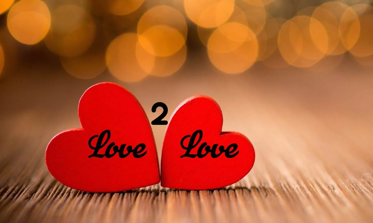 What types of products does love2love.lv offer?