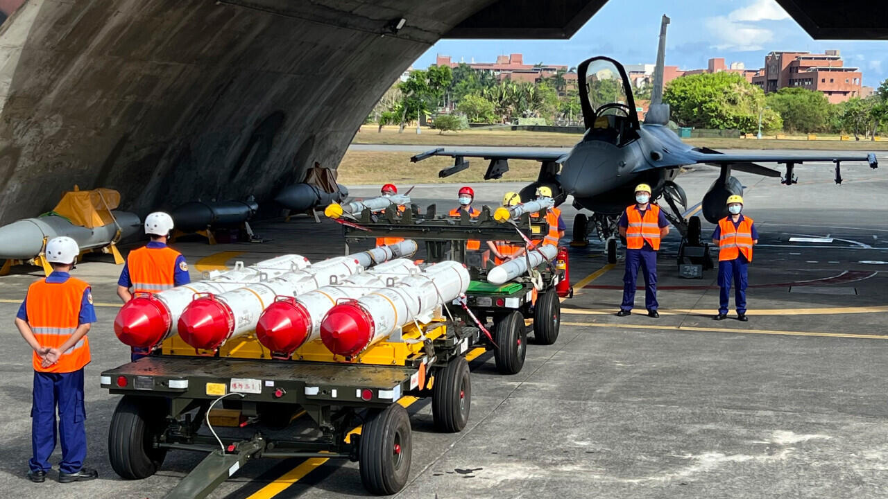 Taiwan pursues billion-dollar U.S. arms deals as China tensions escalate