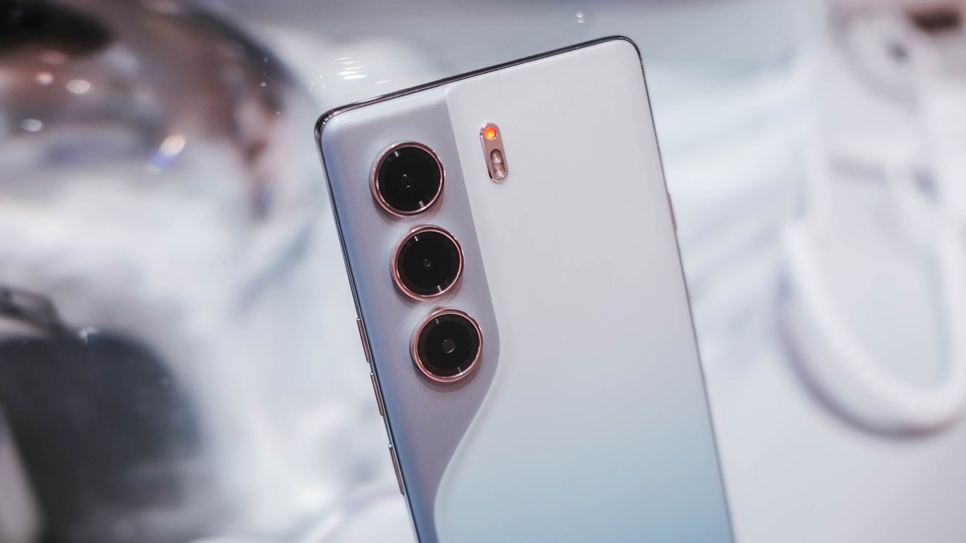 TECNO CAMON 40: Personalized by AI, Perfected by Design
