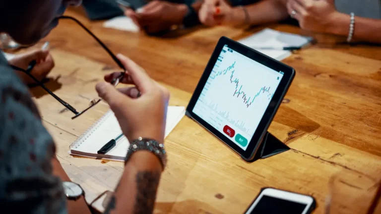 How can I start investing in crypto with little experience?