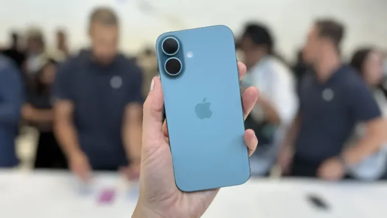 iPhone 16e vs Pixel 9a : Which Smartphone Reigns Supreme?