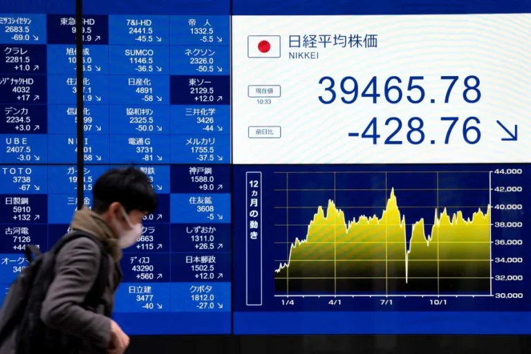 Asian Tech Stocks Shine as Markets Weigh Latest Tariff Twists